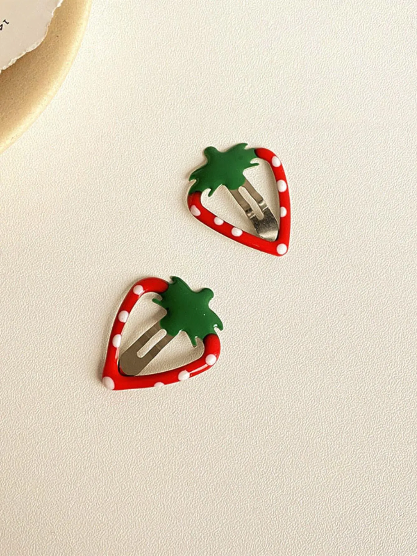4pcs Strawberry Design Decor Hair Clip for Women Barrette Styling Hair