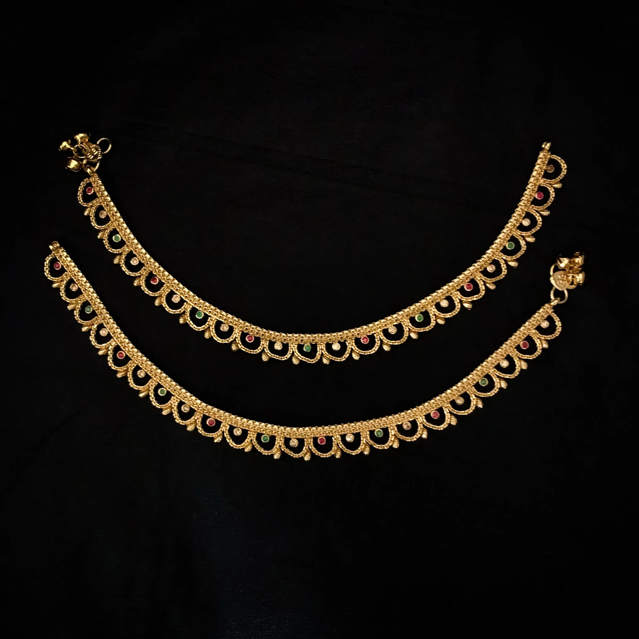 Charming Antique Gold Anklet with very intricate pattern