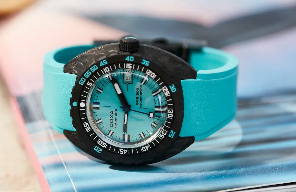 Doxa SUB 300 Carbon COSC Aquamarine Rubber
