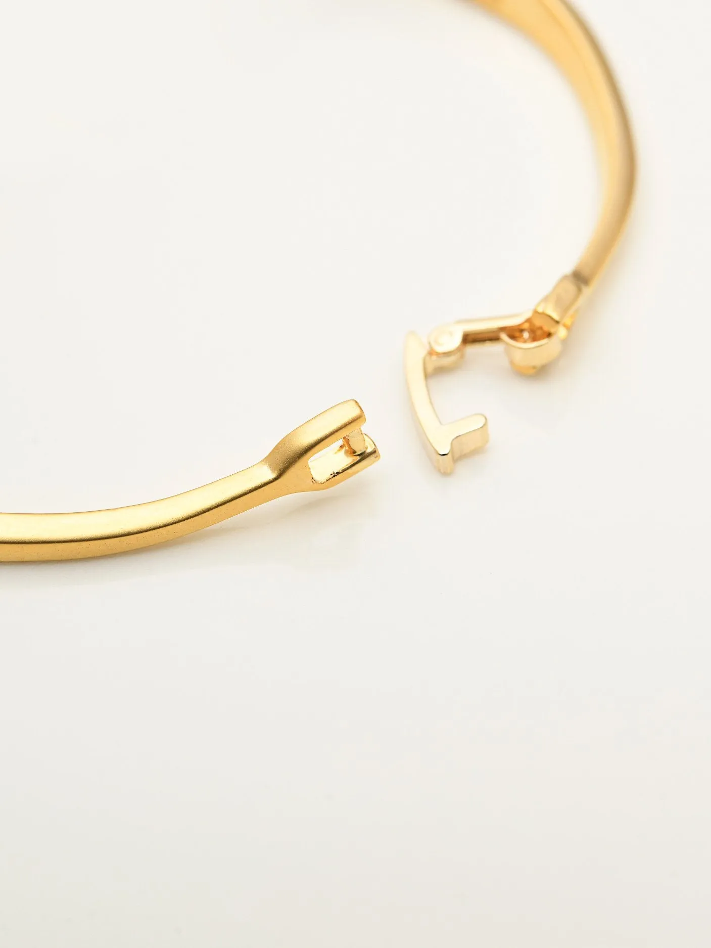 Metallic Pearl Bracelet