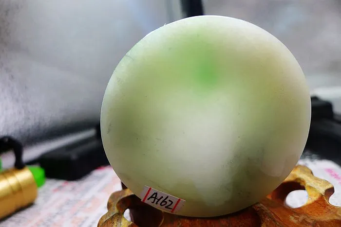Natural Jade Rough Jadeite Raw (116g,5.2X1.55cm)