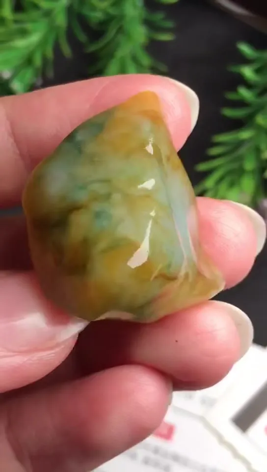 Natural Jade Rough Jadeite Raw (15g,2.9x2.3x1.5cm)-V2481