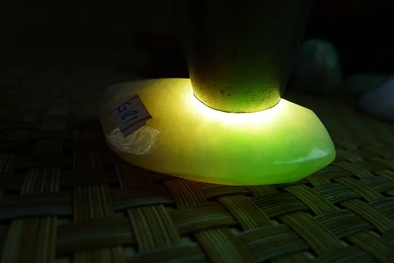 Natural Jade Rough Jadeite Raw (38g,5.2X3.6X1.6cm)