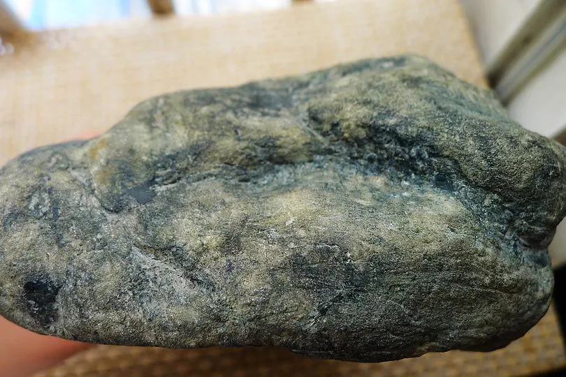Natural Jade Rough Jadeite Raw (3.8kg,23X13.5X8.5cm)