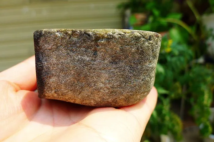 Natural Jade Rough Jadeite Raw (580g,10.8X7X3.4cm)