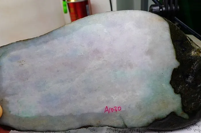 Natural Jade Rough Jadeite Raw (820g,21X11X1.6cm)