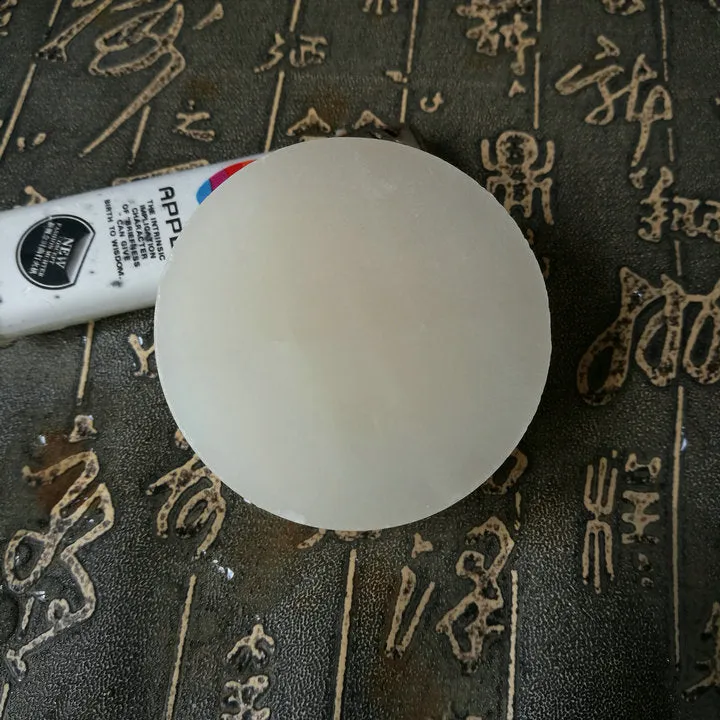 Natural Kunlun Jade Rough Nephrite Raw (173g, 5.6X5.6X2.4cm)