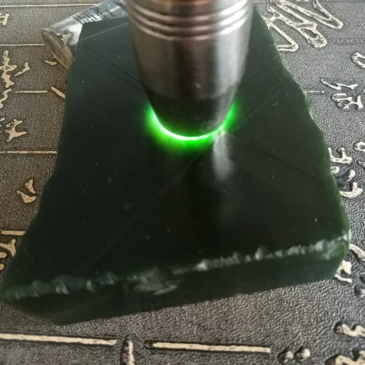 Natural Kunlun Jade Rough Nephrite Raw (304g, 8.5X5X2cm)