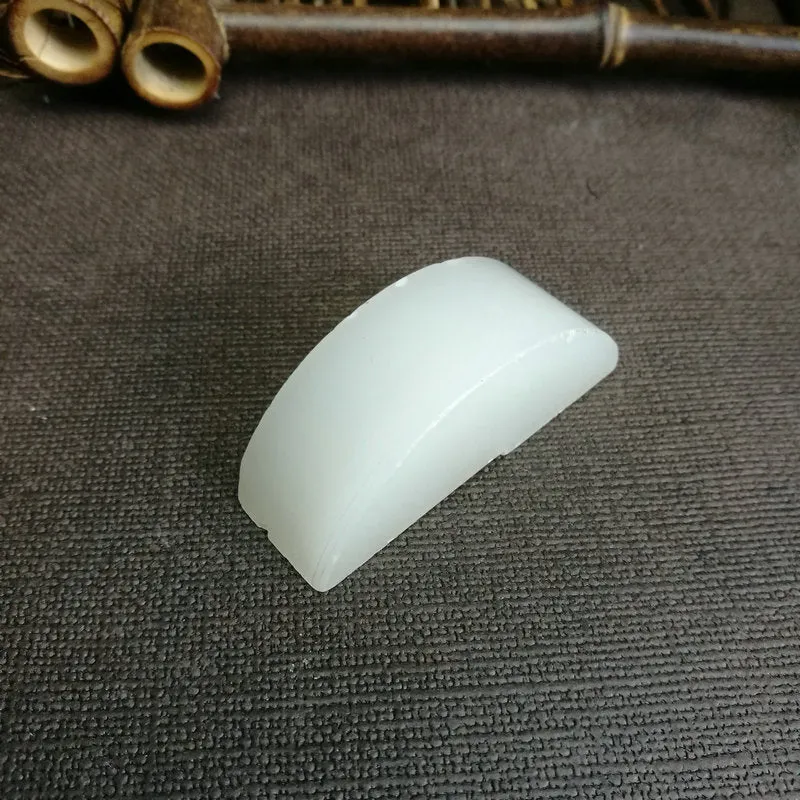 Natural Kunlun Jade Rough Nephrite Raw (41g,5.4X1.8X1.8cm)